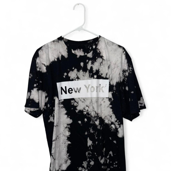 unbranded Other - Black and white tie dye New York City cotton shirt Size Large